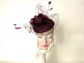 Fascinator bordeaux Parasisol m.Schleier u. Seidenbluete.jpg
